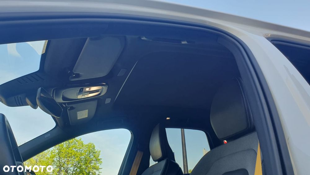 Volvo XC 60 T8 Plug-In Hybrid AWD Polestar Engineered - 17