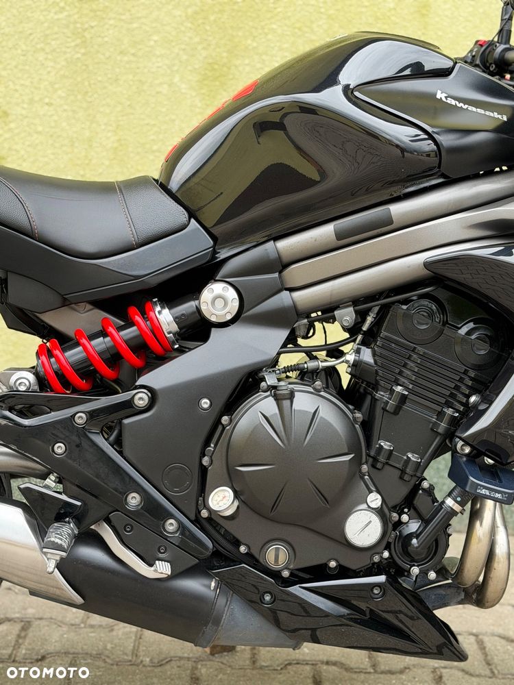 Kawasaki ER - 8