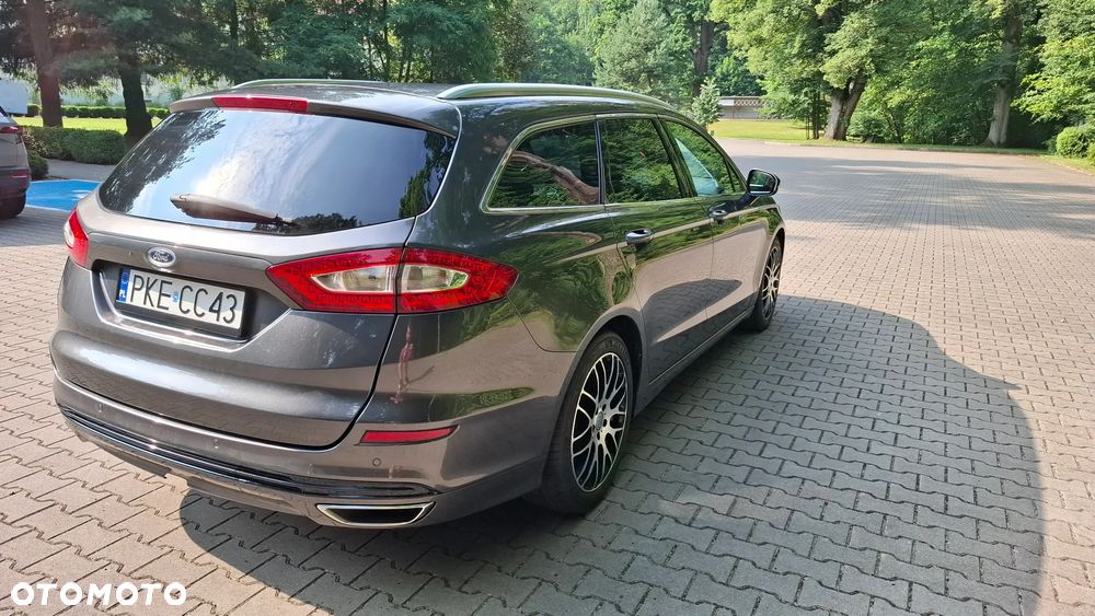Ford Mondeo 2.0 TDCi Titanium PowerShift - 9