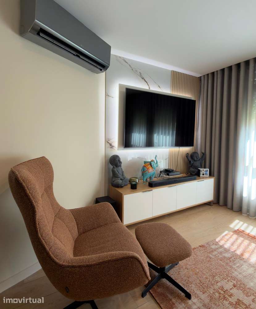 Apartamento T3 Duplex ao Monte dos Burgos - Grande imagem: 2/41