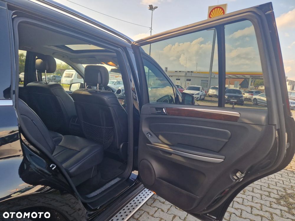 Mercedes-Benz GL 450 4Matic 7G-TRONIC Grand Edition - 29