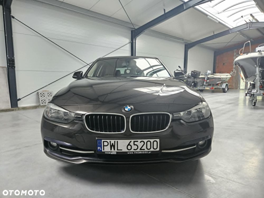 BMW Seria 3 318d - 1
