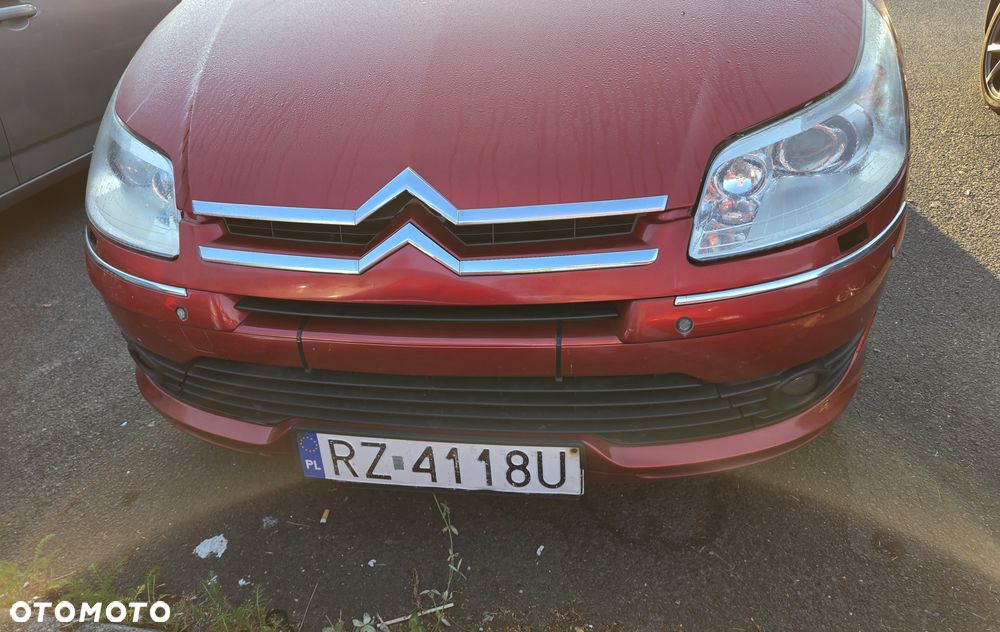Citroën C4 2.0 16V Exclusive - 2