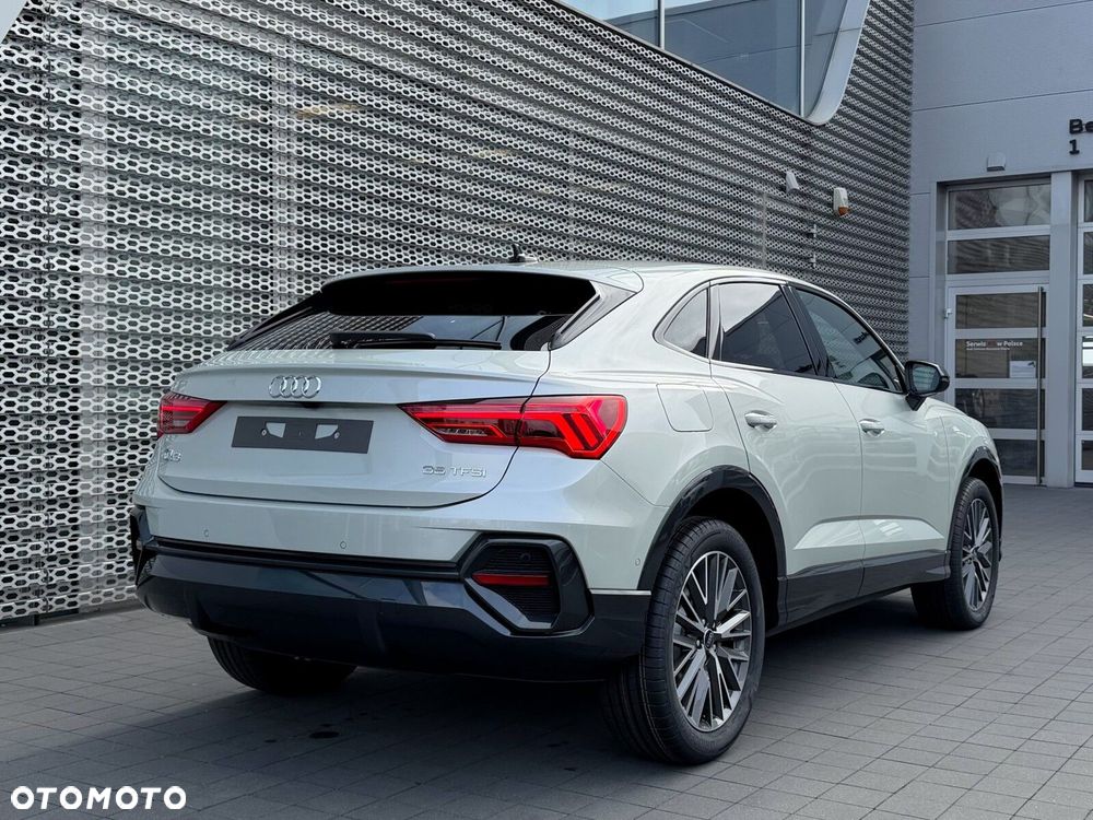 Audi Q3 35 TFSI S tronic - 12