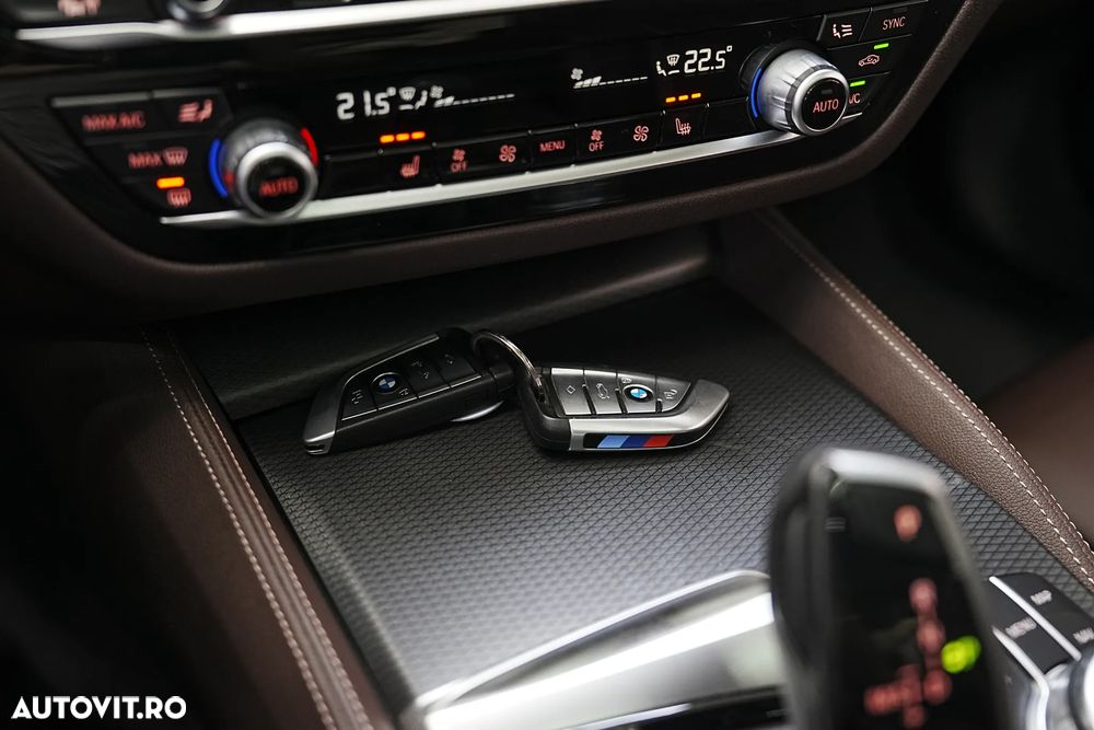 BMW Seria 5 520i Aut. - 22