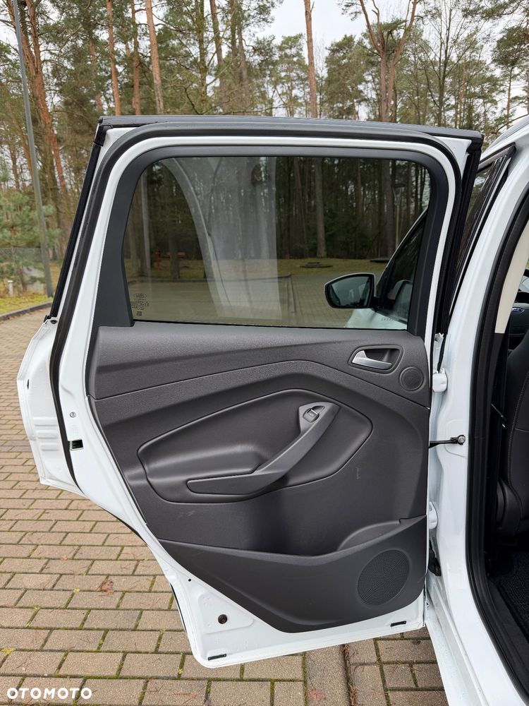 Ford Kuga 2.0 TDCi Titanium S - 16