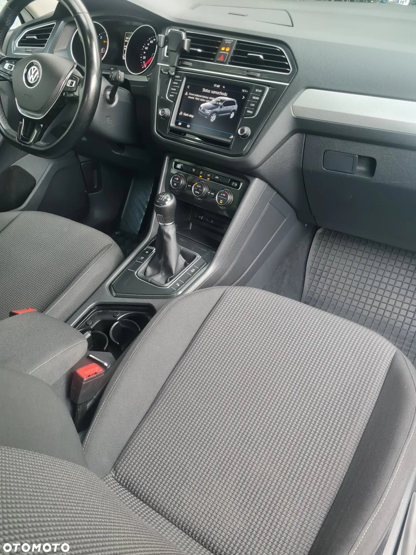 Volkswagen Tiguan - 12