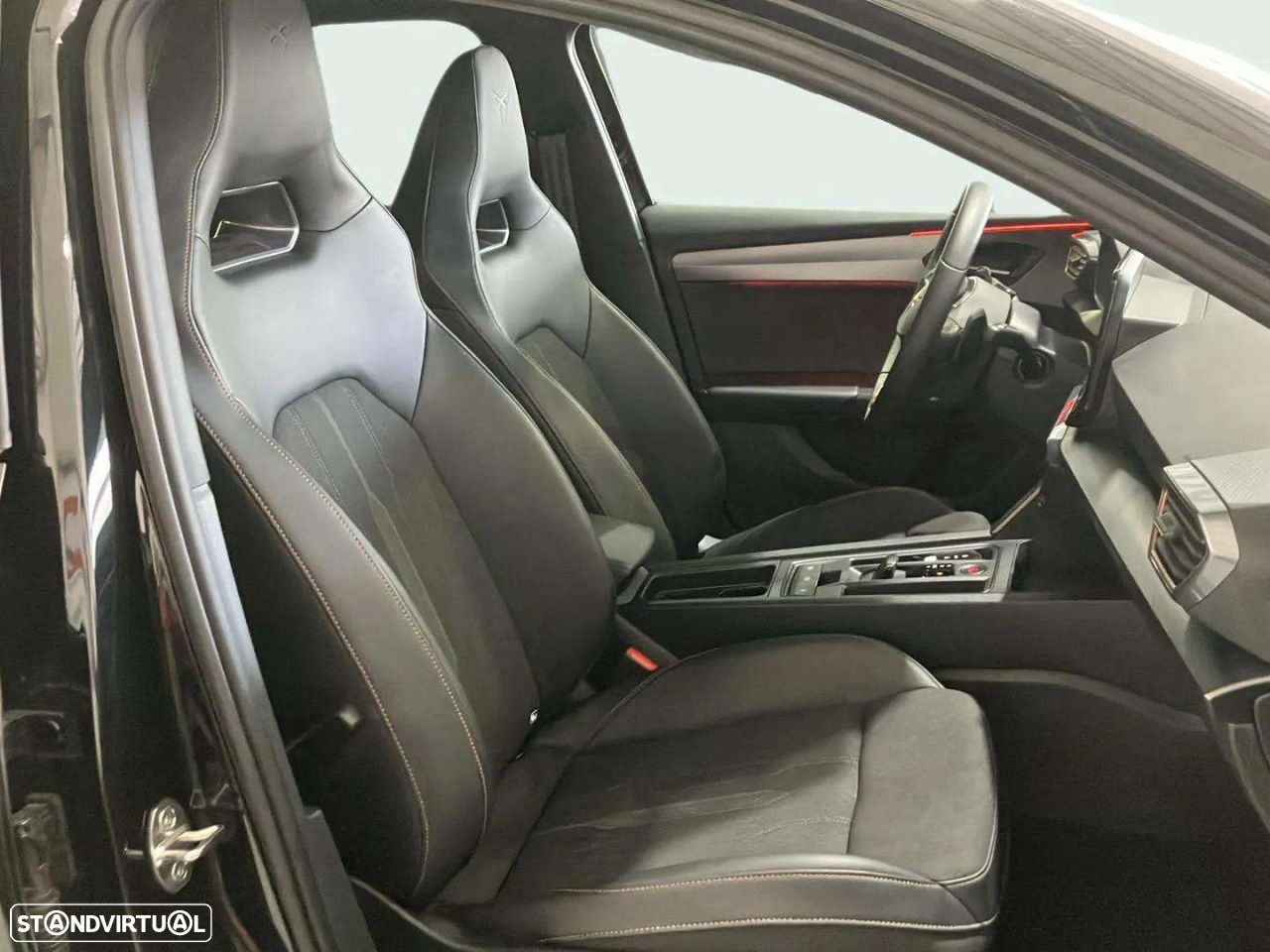 Cupra Leon ST 1.5 eTSI MID DSG - 14