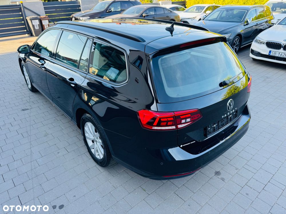 Volkswagen Passat Variant 2.0 TDI SCR DSG Elegance - 13