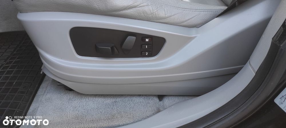 BMW X5 3.0d xDrive - 32