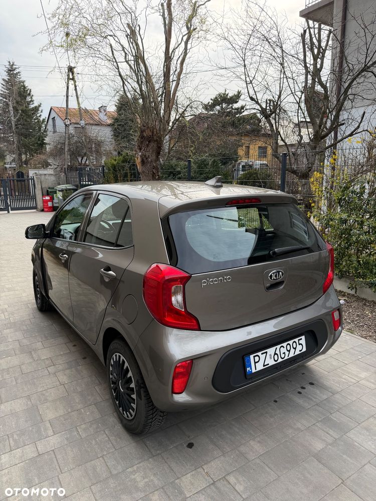 Kia Picanto 1.2 L - 4