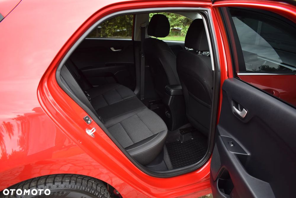 Kia Rio - 29