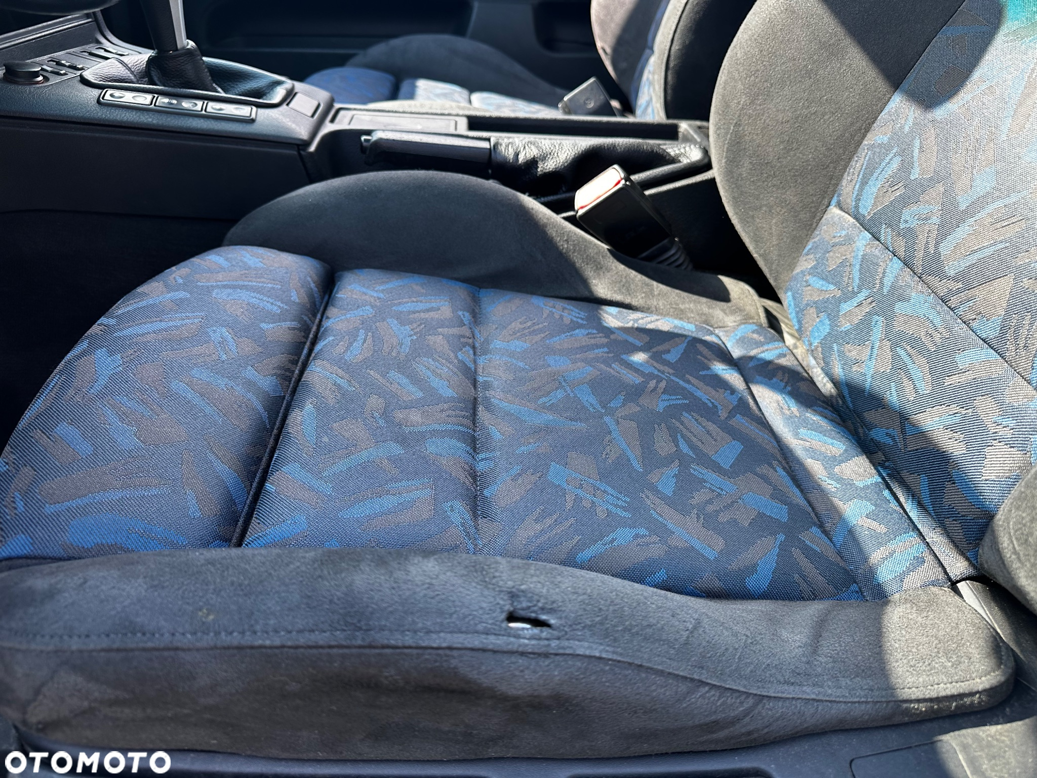 BMW Seria 3 318i Cabriolet - 11