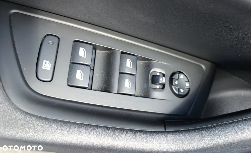 Peugeot 508 BlueHDi 130 EAT8 Allure Pack - 33