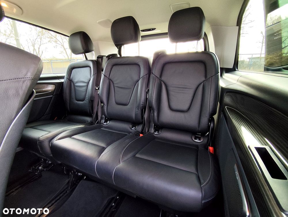 Mercedes-Benz Klasa V 300 d Extralang 4Matic 9G-TRONIC Avantgarde - 11