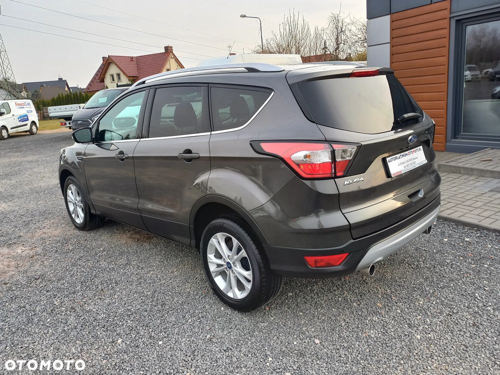 Ford Kuga 1.5 TDCi 2x4 Titanium - 6