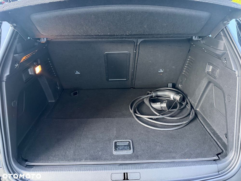 Peugeot 3008 225 e-EAT8 GT - 30