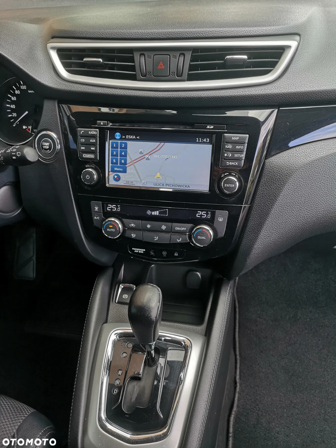 Nissan Qashqai 1.6 DCi Tekna Xtronic - 17