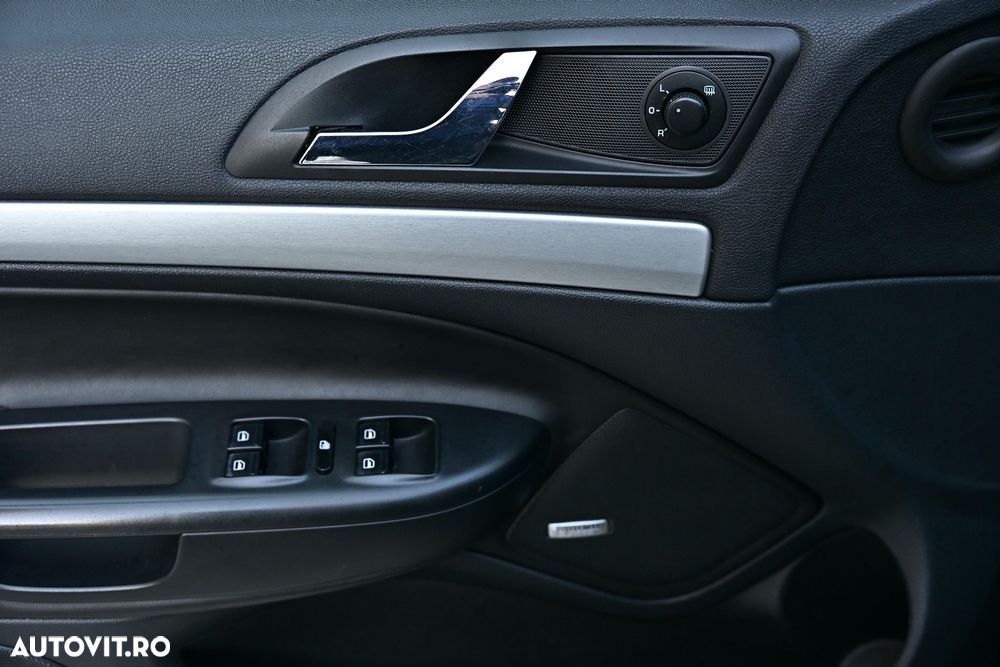 Skoda Octavia 2.0 TDI DPF RS - 21