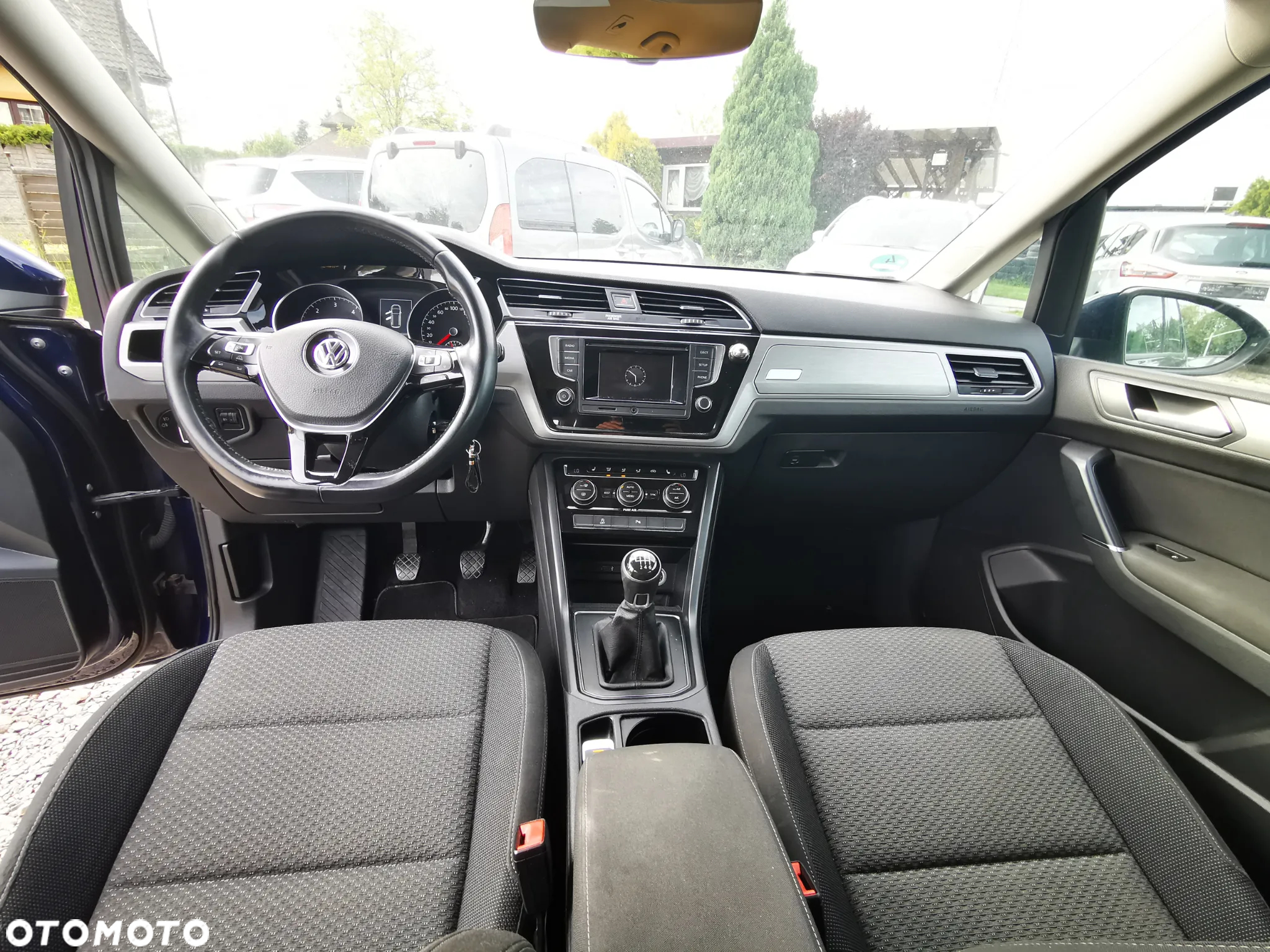Volkswagen Touran 1.6 TDI SCR BlueMotion Technology Comfortline - 9