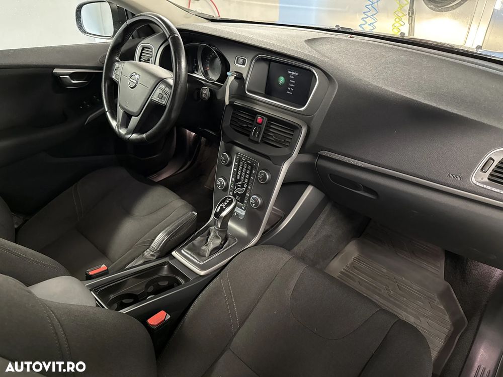 Volvo V40 D3 Geartronic Kinetic - 22