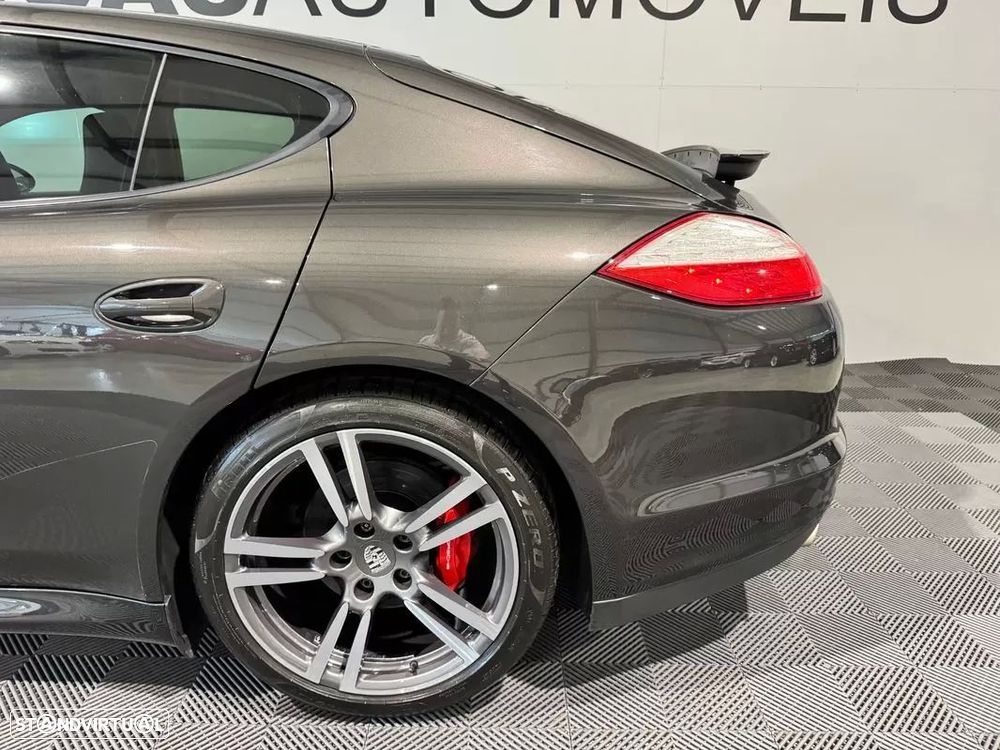 Porsche Panamera - 52
