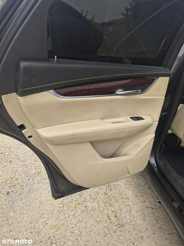 Cadillac XT5 - 13