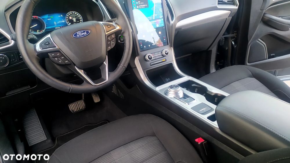 Ford Edge - 36