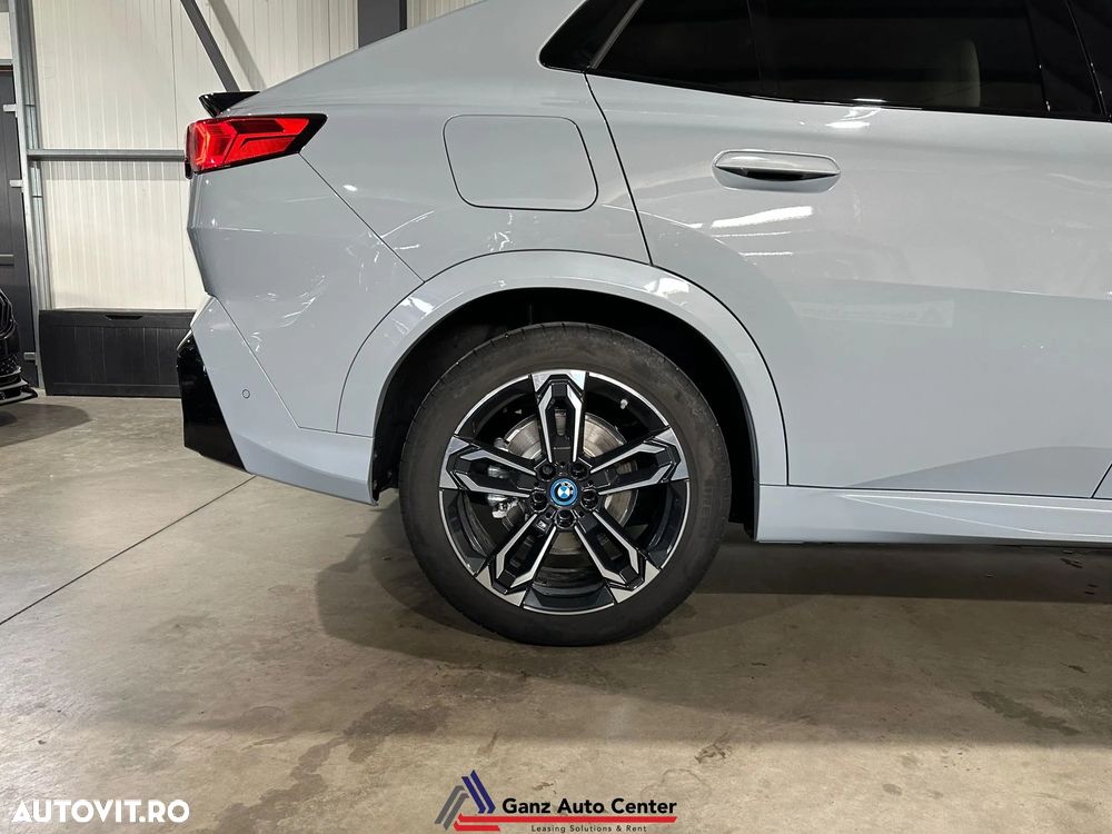BMW iX2 eDrive20 - 37