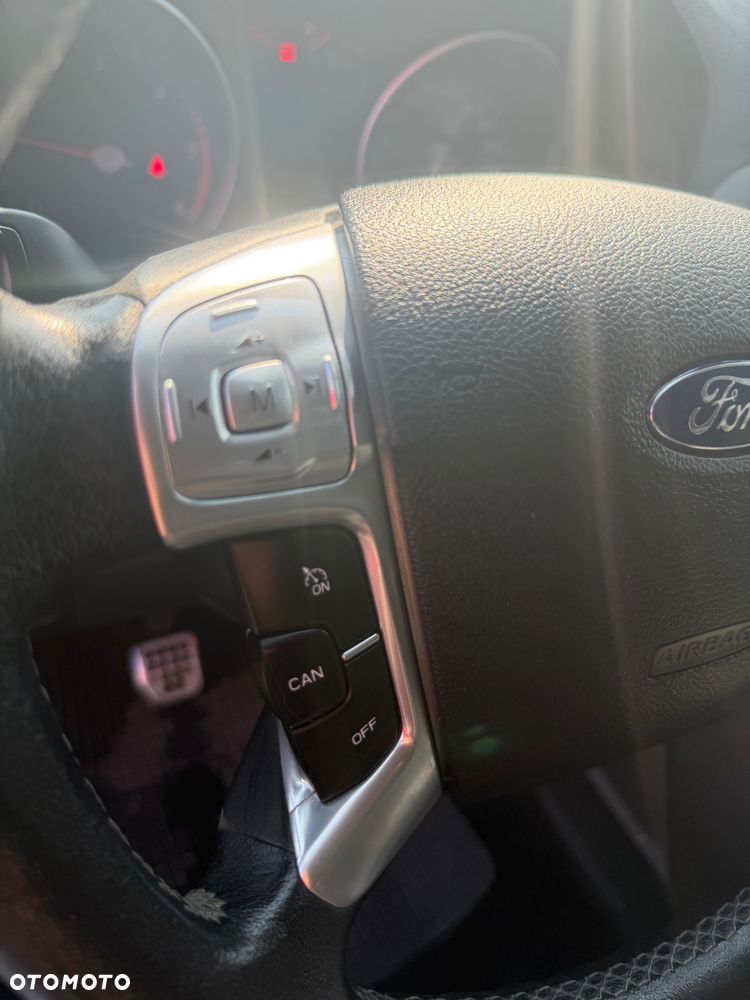 Ford S-Max - 29