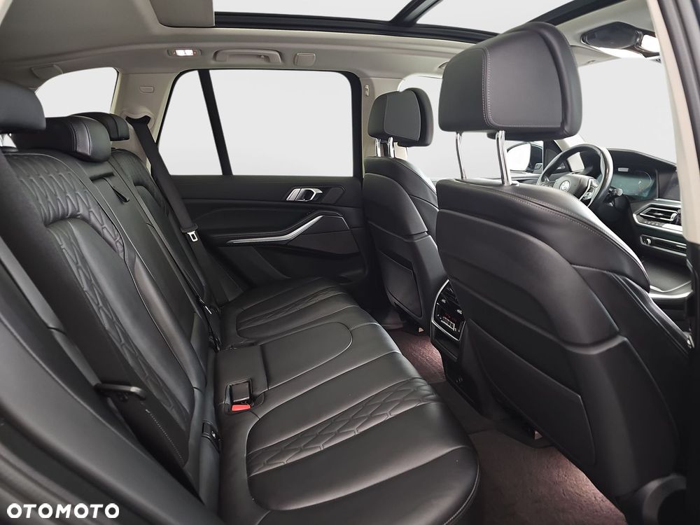 BMW X5 xDrive30d mHEV - 29