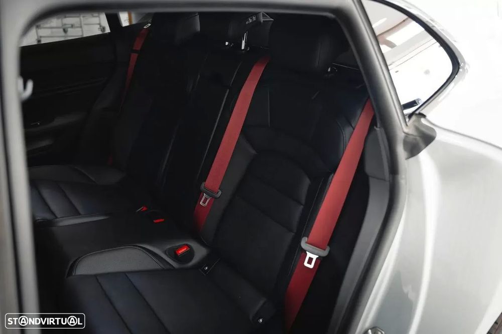 Porsche Taycan Sport Turismo 4S - 35