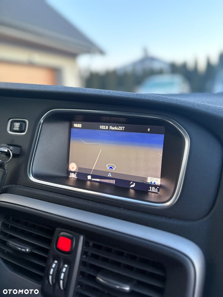 Volvo V40 Cross Country D2 Momentum - 29