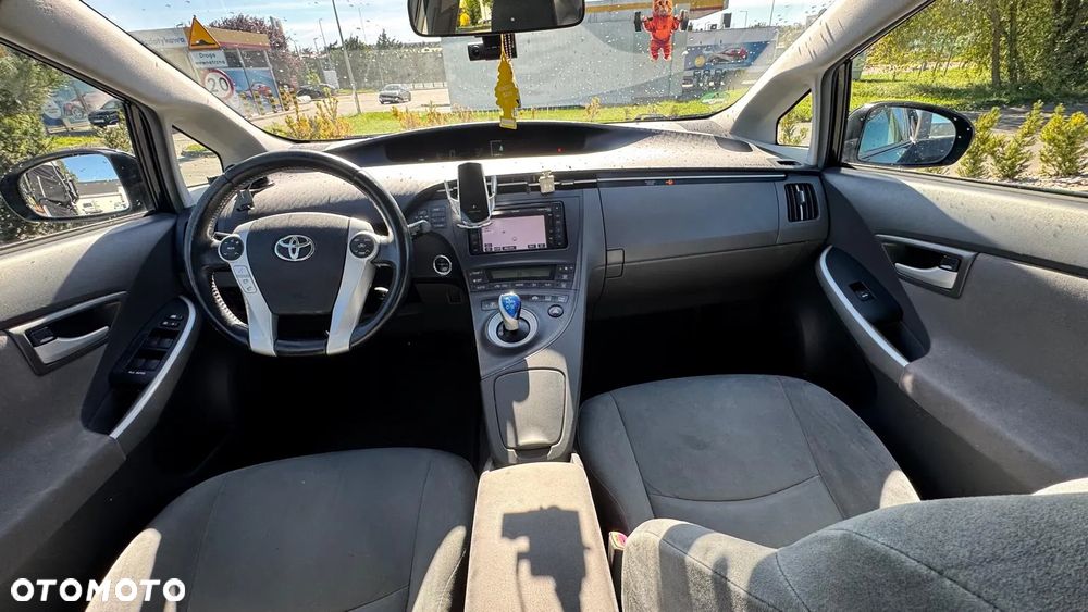 Toyota Prius - 8