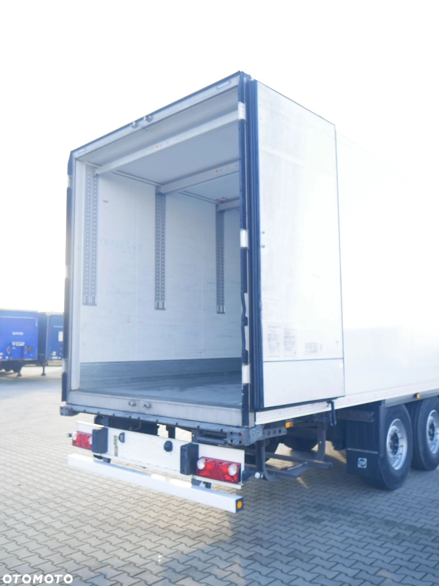 Schmitz Cargobull Chłodnia 60 / Doppelstock / Thermo King 300 / TIP 640640 - 13