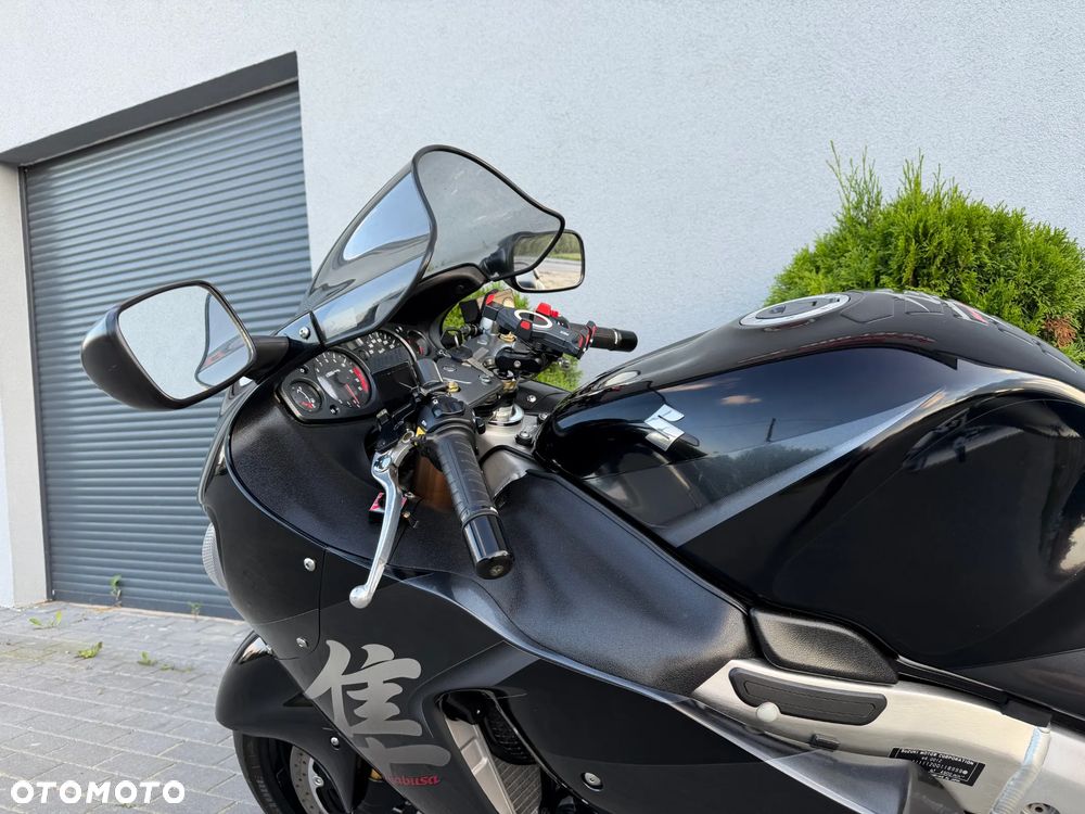 Suzuki GSX-R - 33