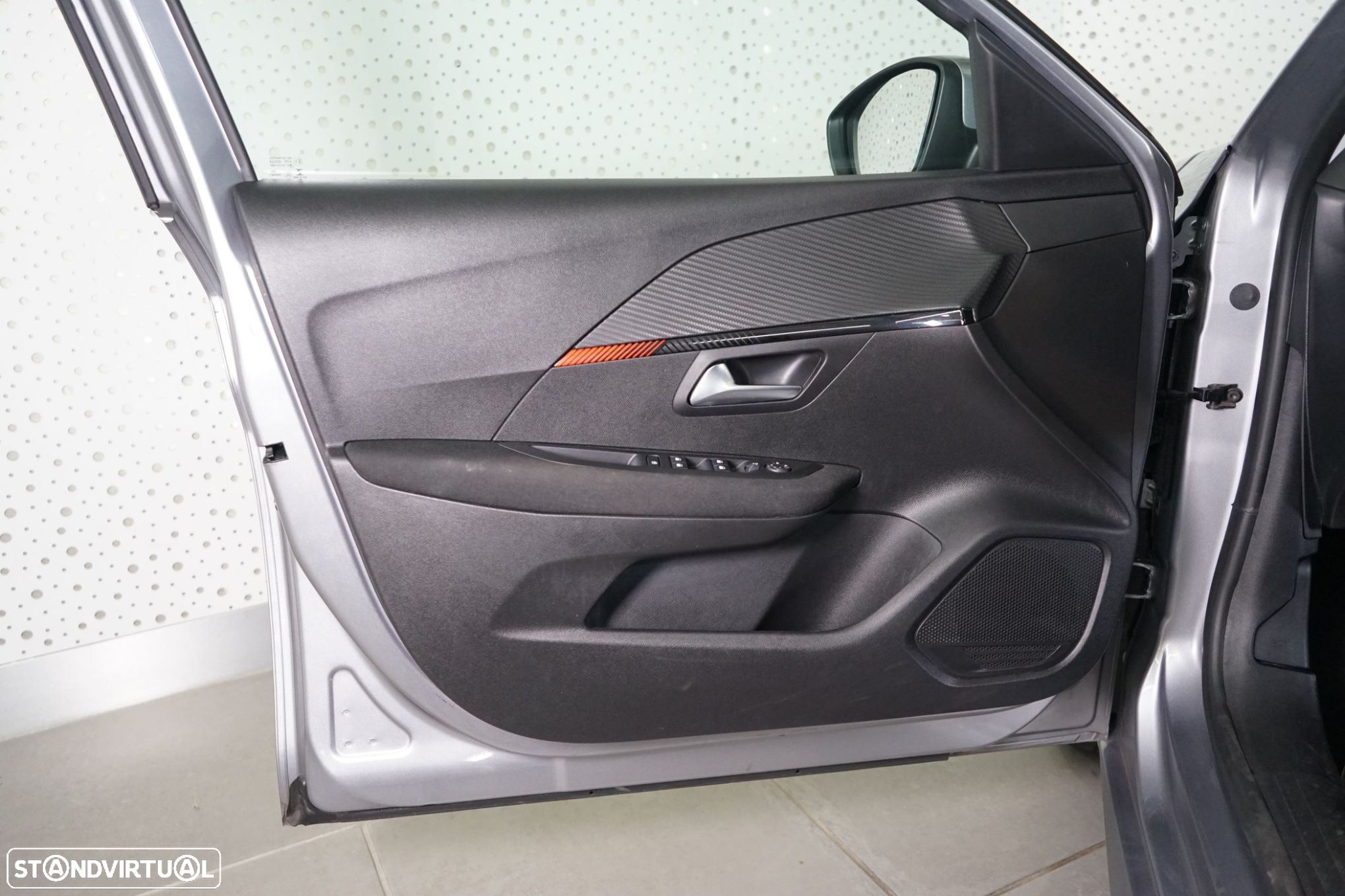 Peugeot 208 1.2 PureTech SE Style - 18