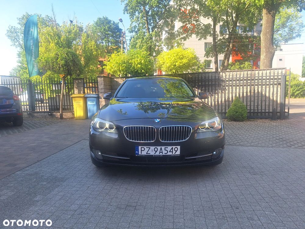 BMW Seria 5 520d Sport-Aut BluePerformance - 2