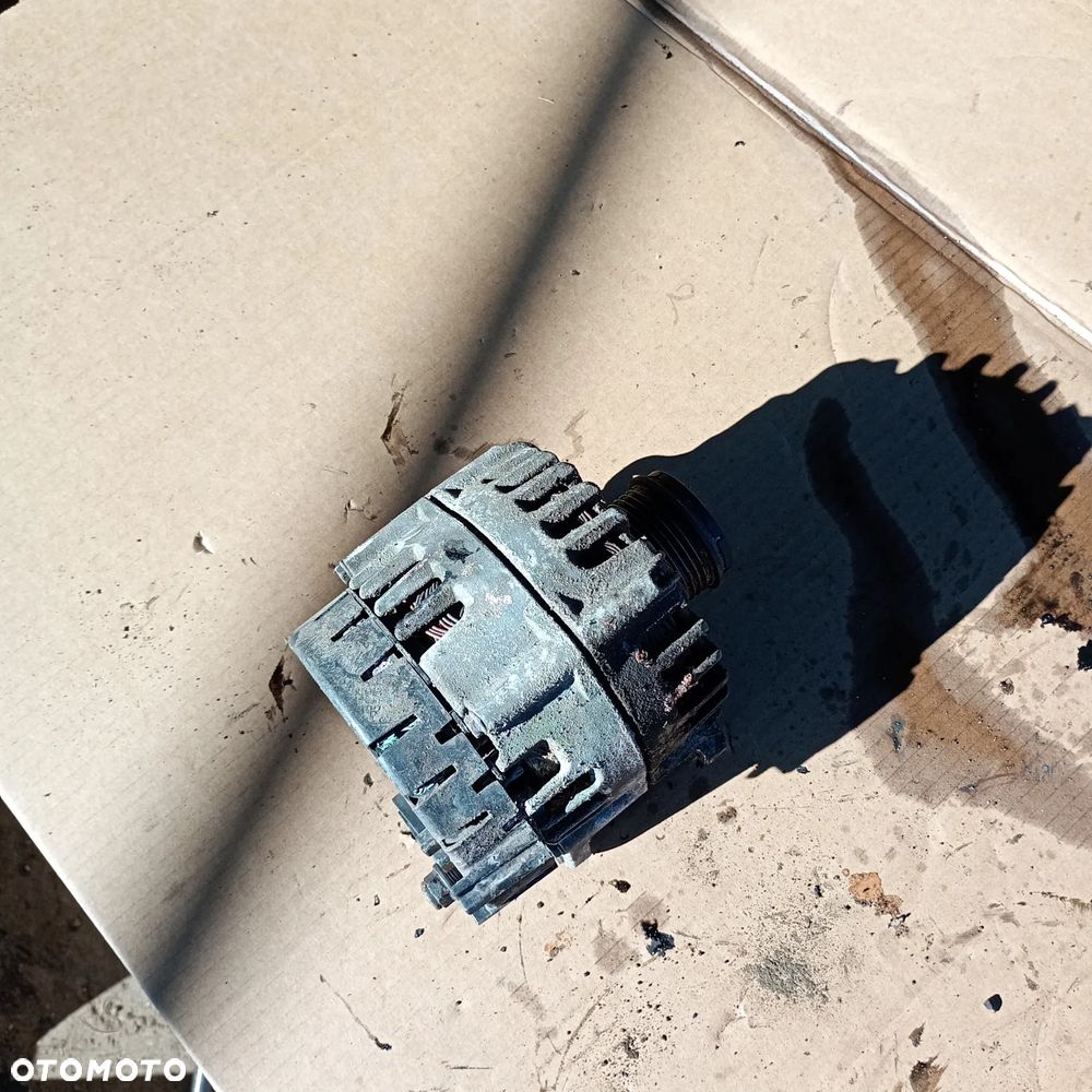 Alternator 059903024A - 2