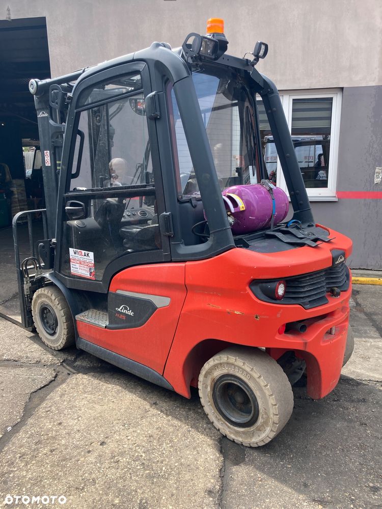 Linde [2021] WÓZEK WIDŁOWY LINDE H25T GAZ 2,5ton - 2