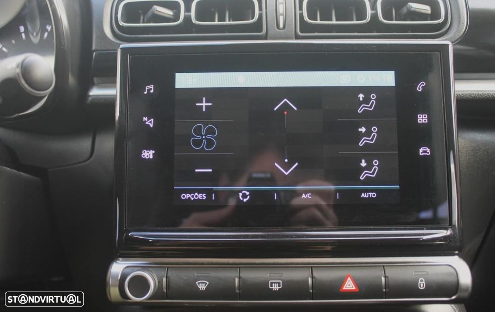 Citroën C3 1.2 PureTech Shine - 18