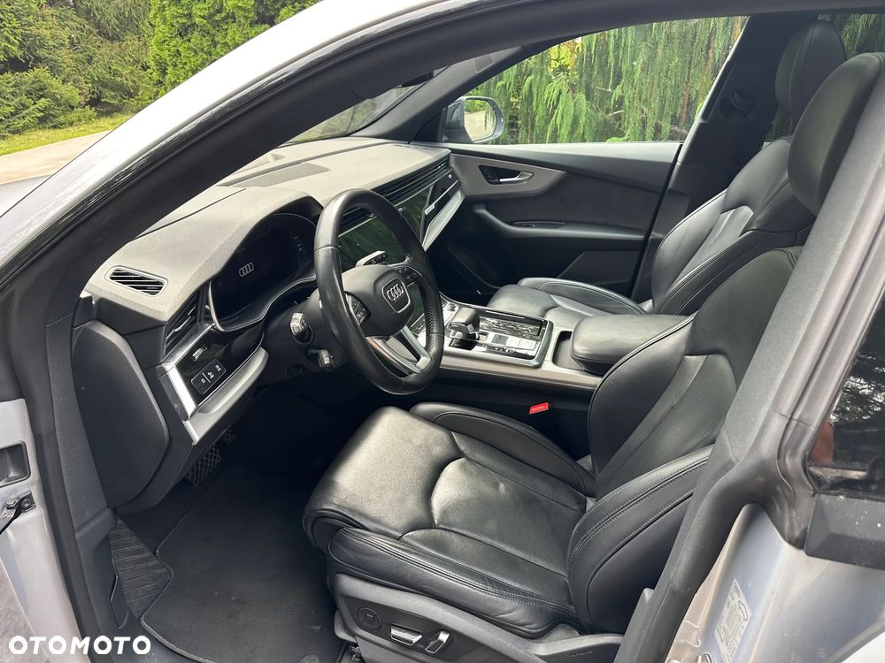 Audi Q8 - 9