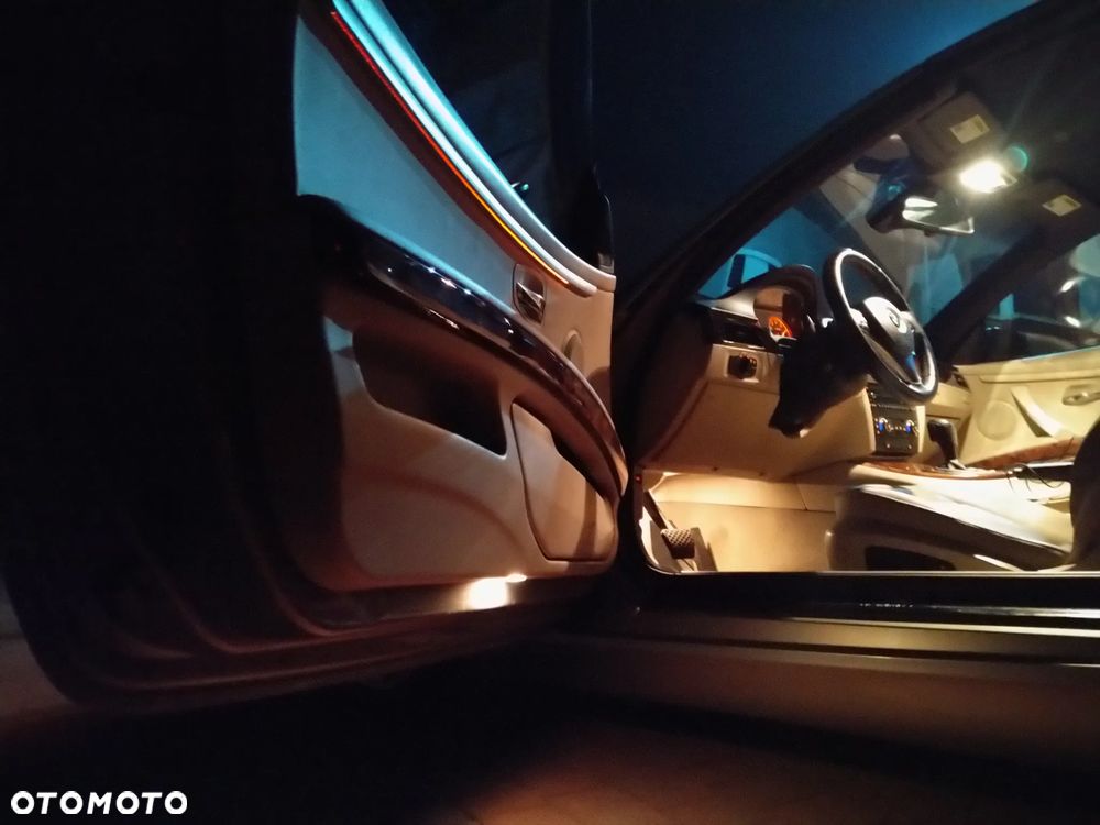 BMW Seria 3 - 32