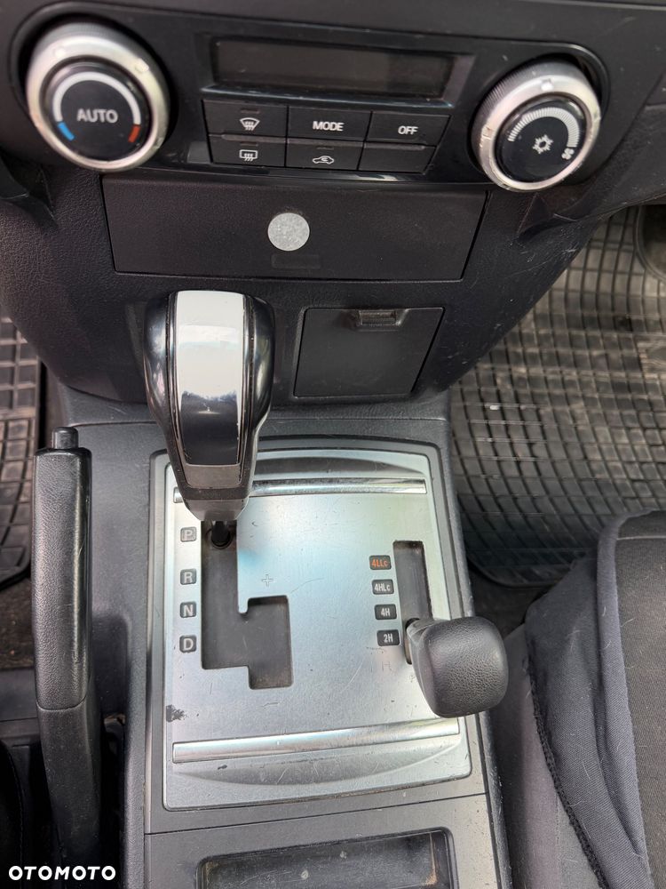 Mitsubishi Pajero 3.2 DID Intense - 8