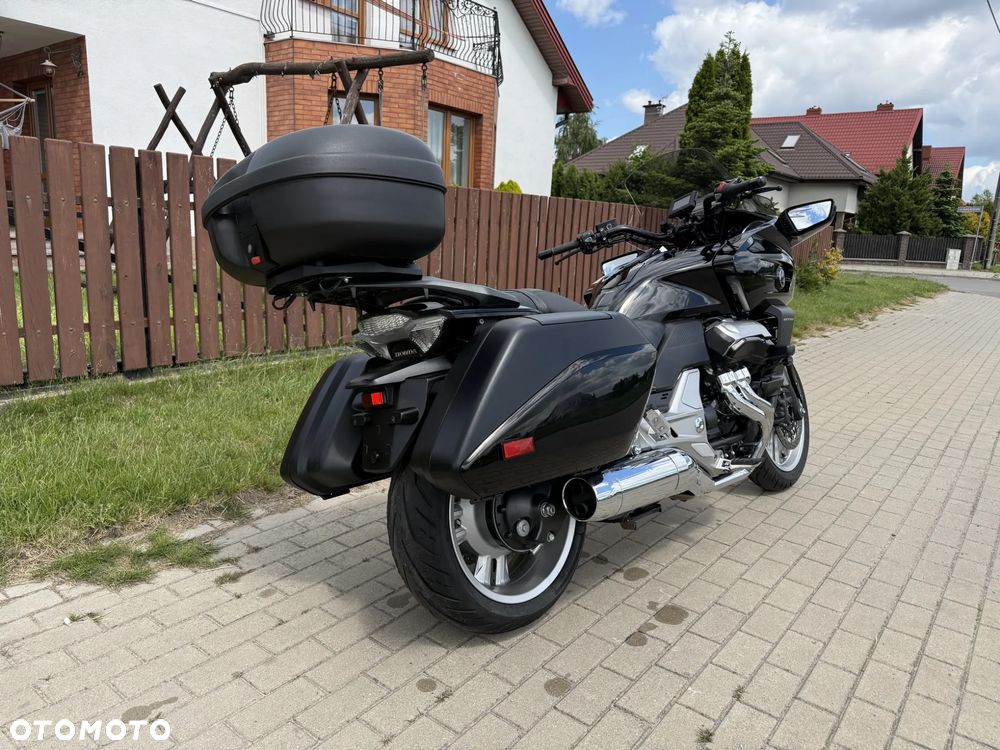 Honda CTX - 7