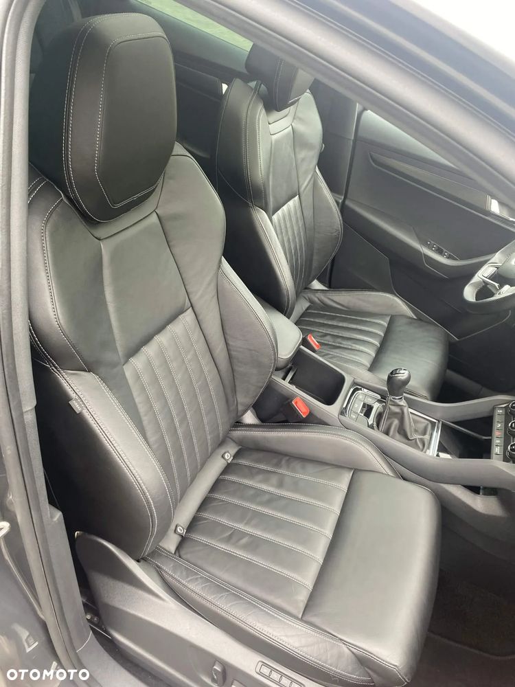 Skoda Karoq 2.0 TDI SCR 4x2 Sportline - 13