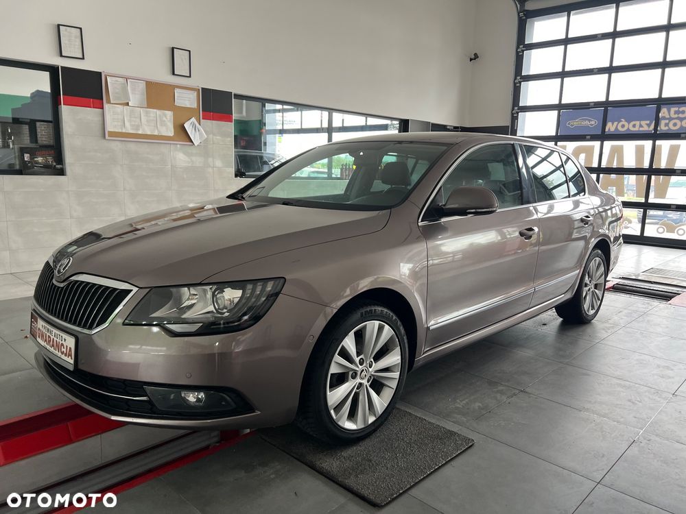 Skoda Superb 1.6 TDI Active Greenline - 2