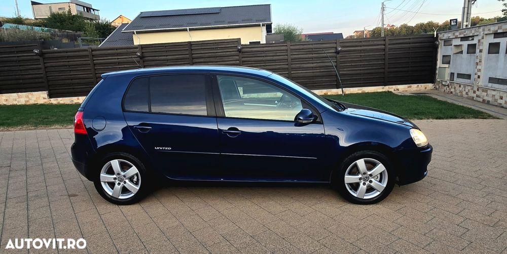 Volkswagen Golf 2.0 TDI Sportline - 4