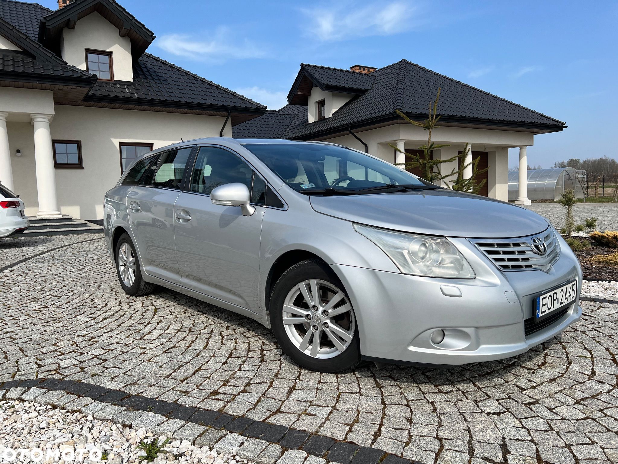 Toyota Avensis 2.0 D-4D Sol - 1