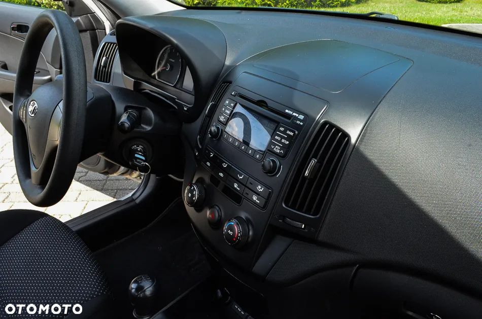 Hyundai i30 1.4 Comfort EU5 - 35